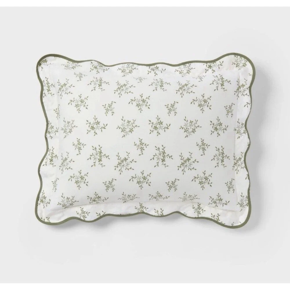 Twin/Twin XL Floral Scallop Comforter and Sham Set Sage Green NEW